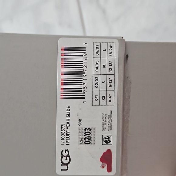 NWT Ugg I fluff yeah slide - Picture 5 of 6